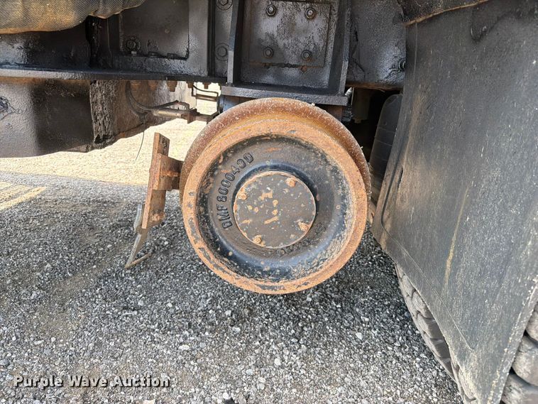 image for item EG9276 2009 International 7500 Crew Cab crane truck