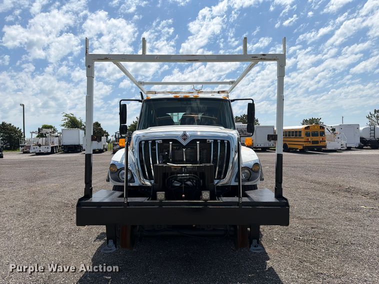 image for item EG9277 2009 International 7500 Crew Cab crane truck