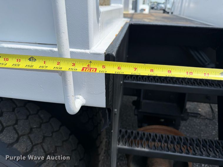 image for item EG9277 2009 International 7500 Crew Cab crane truck