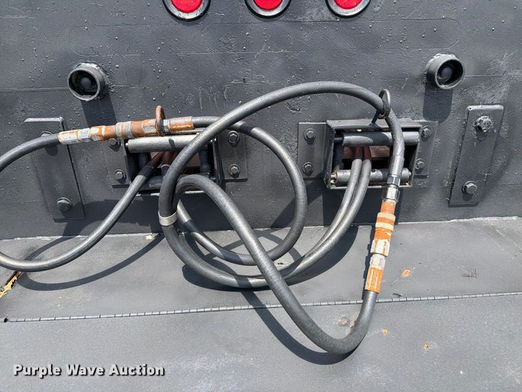 image for item EG9277 2009 International 7500 Crew Cab crane truck