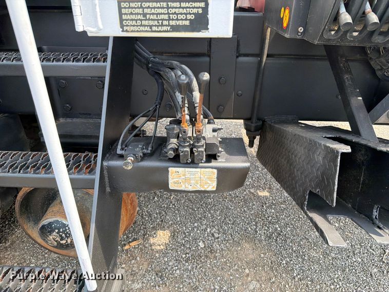 image for item EG9277 2009 International 7500 Crew Cab crane truck