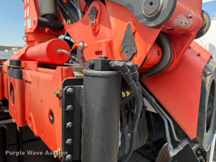 image for item EG9277 2009 International 7500 Crew Cab crane truck