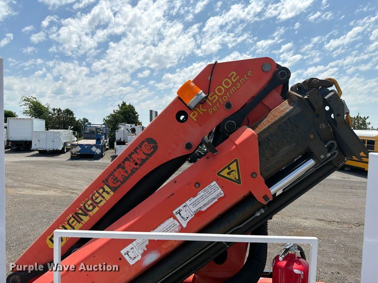 image for item EG9277 2009 International 7500 Crew Cab crane truck