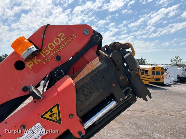 image for item EG9277 2009 International 7500 Crew Cab crane truck