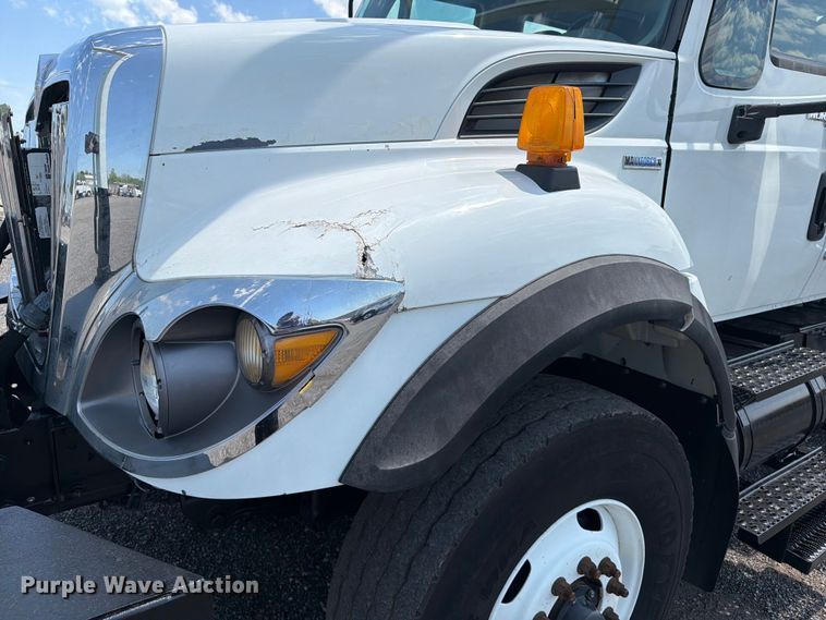 image for item EG9277 2009 International 7500 Crew Cab crane truck