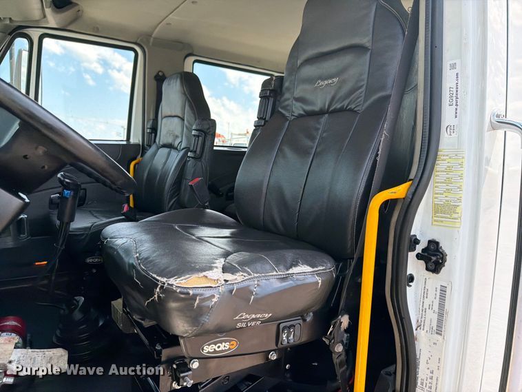 image for item EG9277 2009 International 7500 Crew Cab crane truck