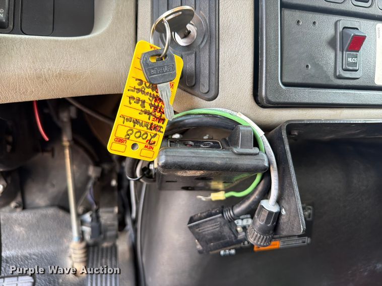 image for item EG9277 2009 International 7500 Crew Cab crane truck