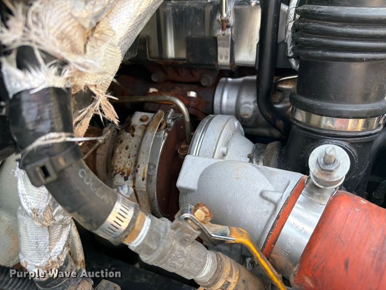 image for item EG9277 2009 International 7500 Crew Cab crane truck