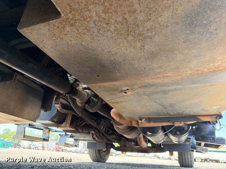 image for item EG9277 2009 International 7500 Crew Cab crane truck