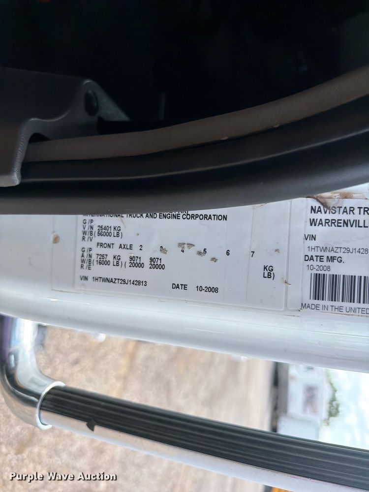 image for item EG9277 2009 International 7500 Crew Cab crane truck