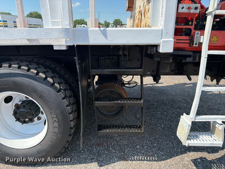 image for item EG9282 2013 Freightliner Business Class M2 crane truck