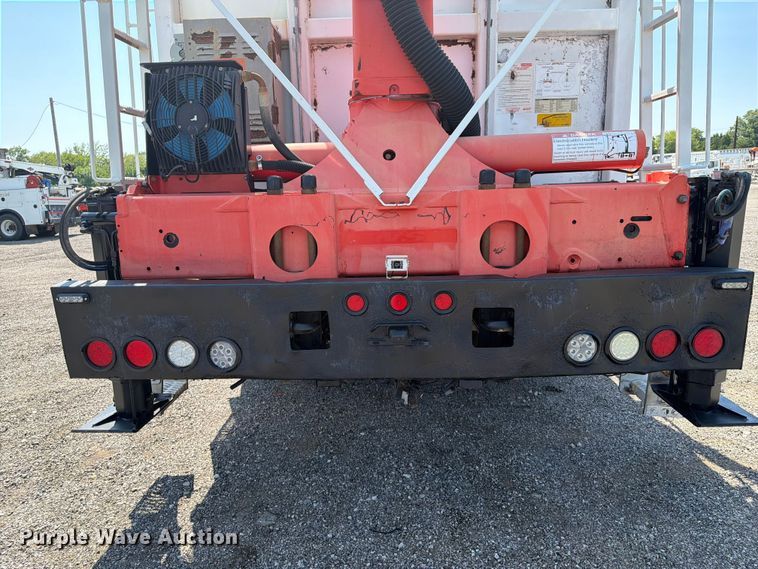 image for item EG9282 2013 Freightliner Business Class M2 crane truck