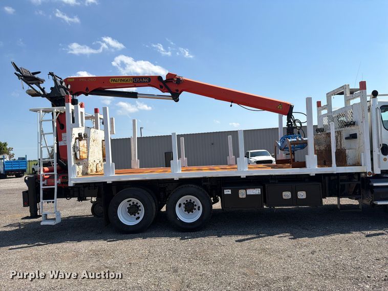 image for item EG9282 2013 Freightliner Business Class M2 crane truck