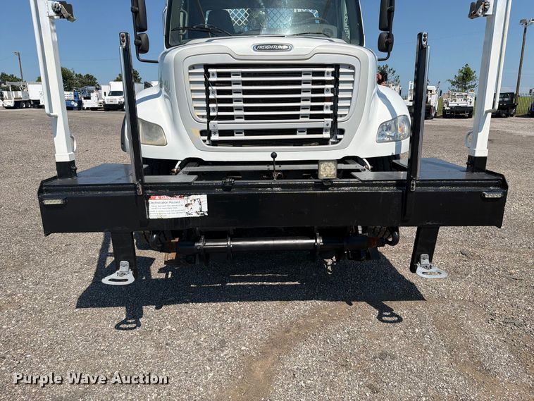 image for item EG9282 2013 Freightliner Business Class M2 crane truck