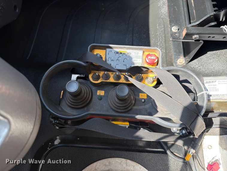image for item EG9282 2013 Freightliner Business Class M2 crane truck