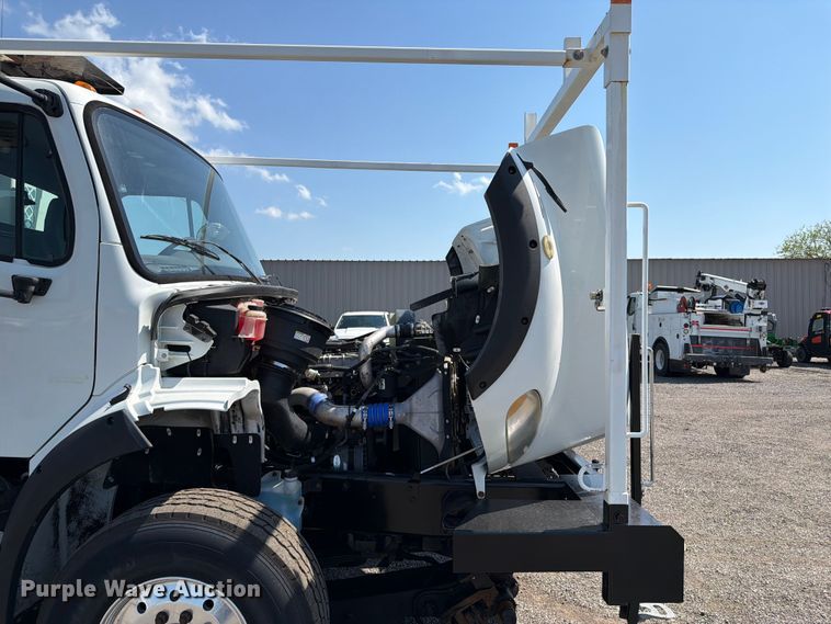 image for item EG9282 2013 Freightliner Business Class M2 crane truck