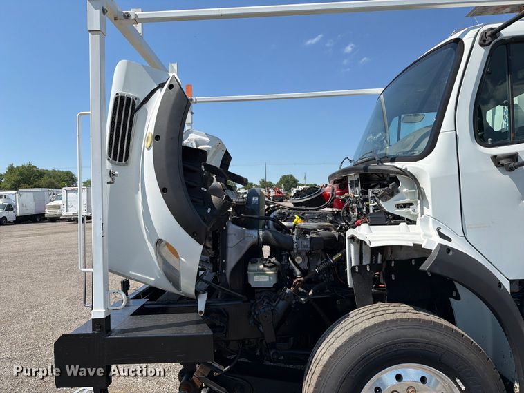 image for item EG9282 2013 Freightliner Business Class M2 crane truck