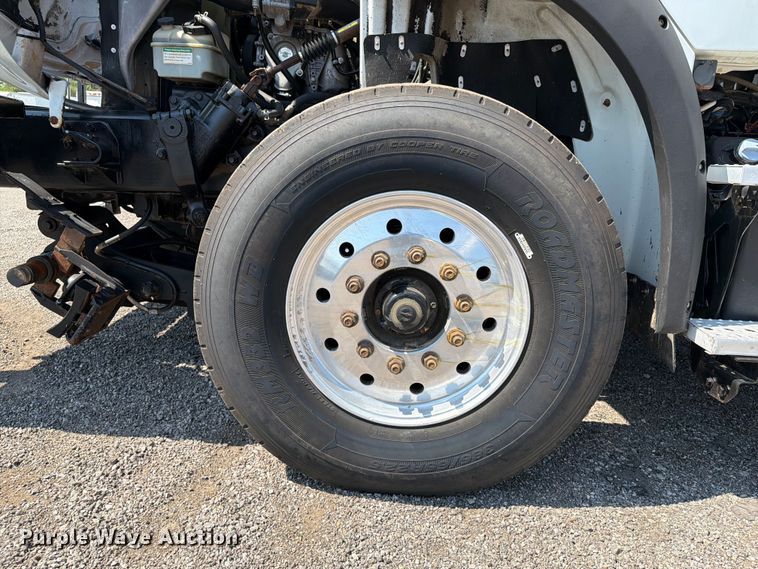 image for item EG9282 2013 Freightliner Business Class M2 crane truck