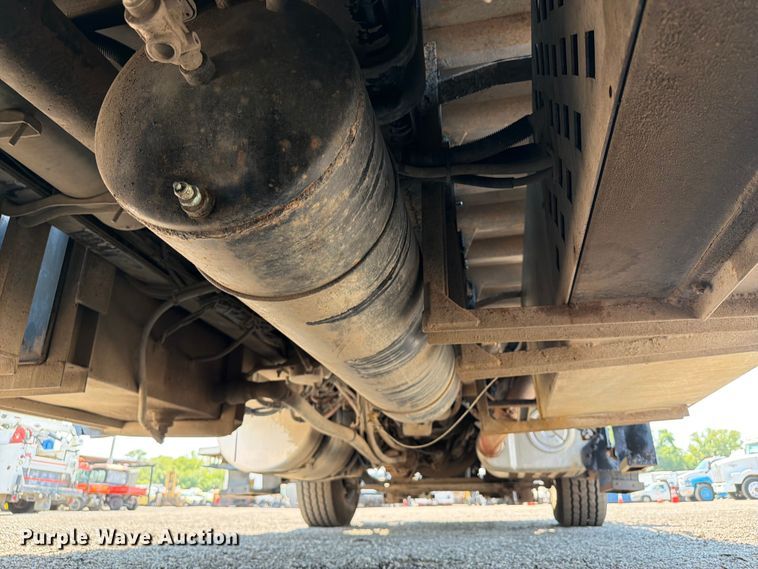 image for item EG9282 2013 Freightliner Business Class M2 crane truck
