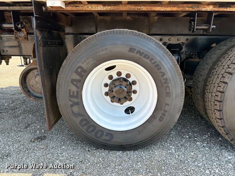 image for item EG9282 2013 Freightliner Business Class M2 crane truck