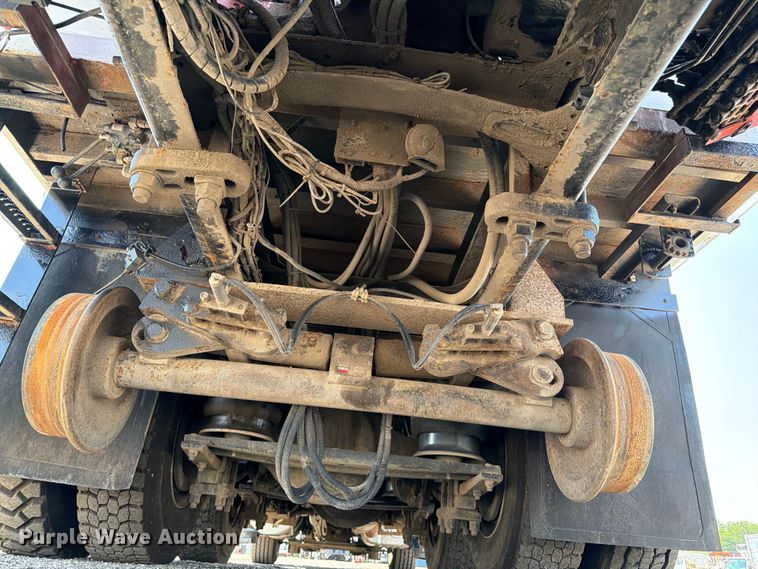 image for item EG9282 2013 Freightliner Business Class M2 crane truck