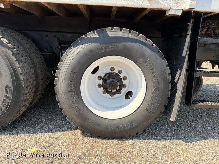 image for item EG9282 2013 Freightliner Business Class M2 crane truck