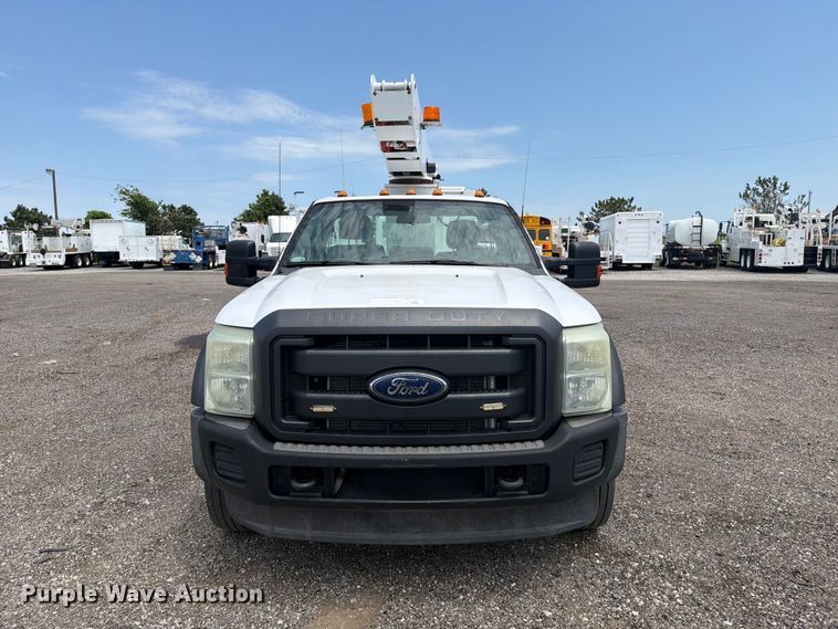 image for item EG9290 2015 Ford F450 Super Duty bucket truck