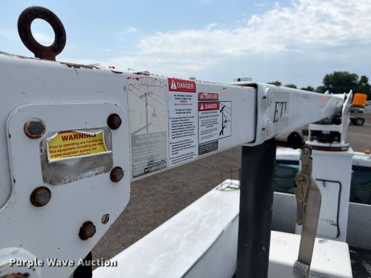 image for item EG9290 2015 Ford F450 Super Duty bucket truck