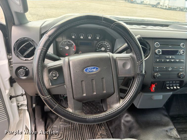 image for item EG9290 2015 Ford F450 Super Duty bucket truck