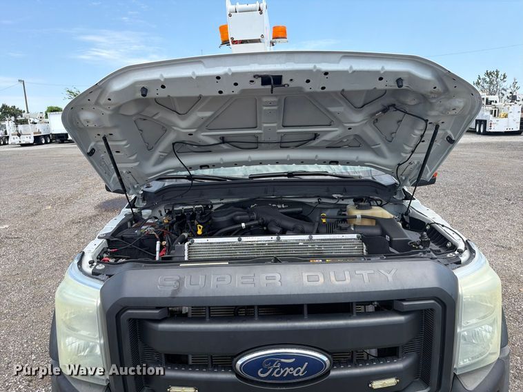 image for item EG9290 2015 Ford F450 Super Duty bucket truck