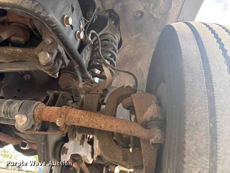 image for item EG9290 2015 Ford F450 Super Duty bucket truck