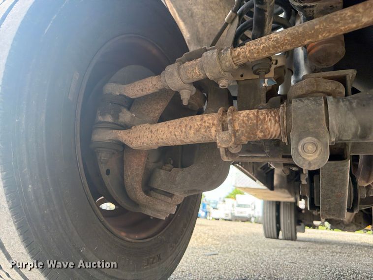 image for item EG9290 2015 Ford F450 Super Duty bucket truck