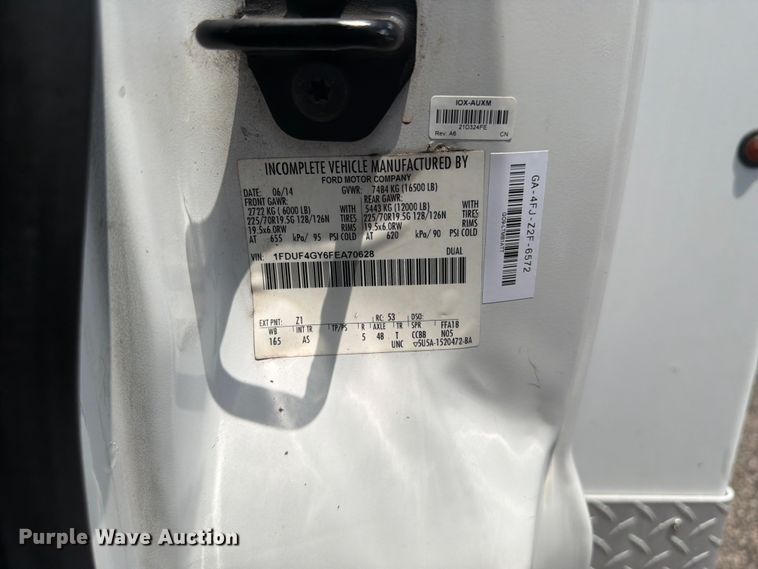 image for item EG9290 2015 Ford F450 Super Duty bucket truck