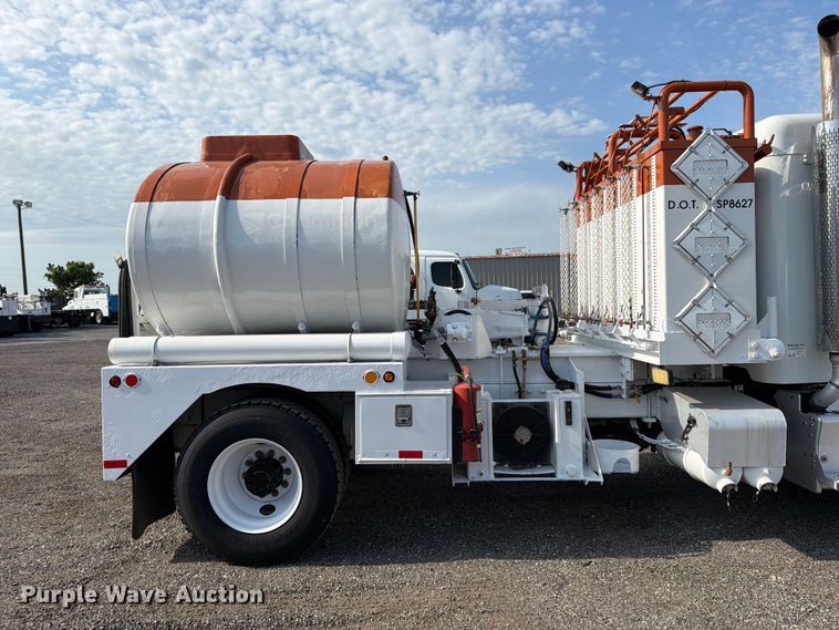 image for item EG9292 2013 Champion Technologies acidizer tank bed