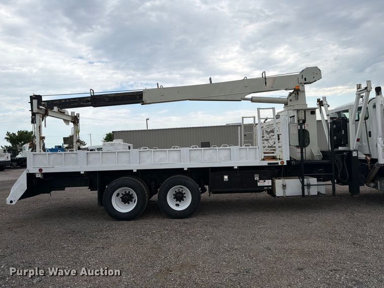 image for item EG9294 2012 Freightliner 114SD crane truck
