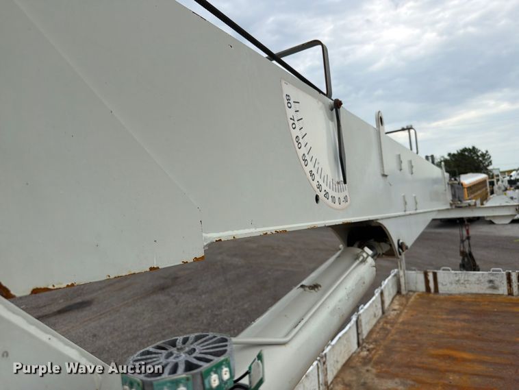 image for item EG9294 2012 Freightliner 114SD crane truck