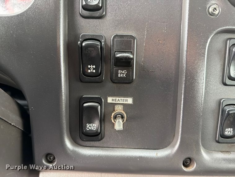 image for item EG9294 2012 Freightliner 114SD crane truck