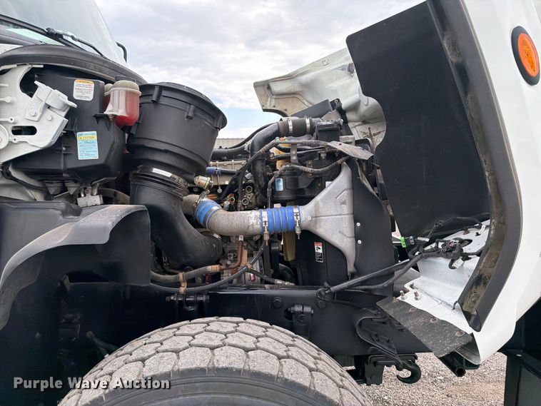 image for item EG9294 2012 Freightliner 114SD crane truck