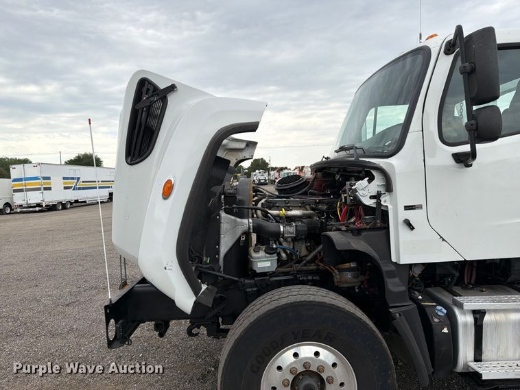 image for item EG9294 2012 Freightliner 114SD crane truck