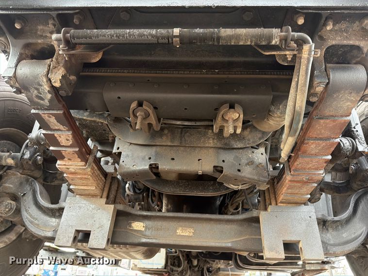 image for item EG9294 2012 Freightliner 114SD crane truck