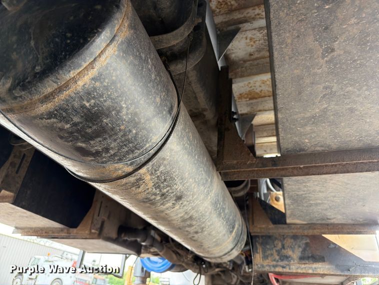 image for item EG9294 2012 Freightliner 114SD crane truck