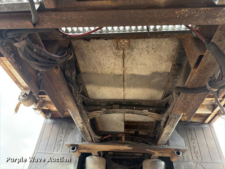 image for item EG9294 2012 Freightliner 114SD crane truck