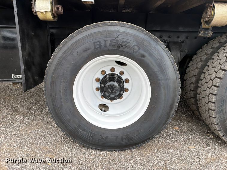 image for item EG9294 2012 Freightliner 114SD crane truck