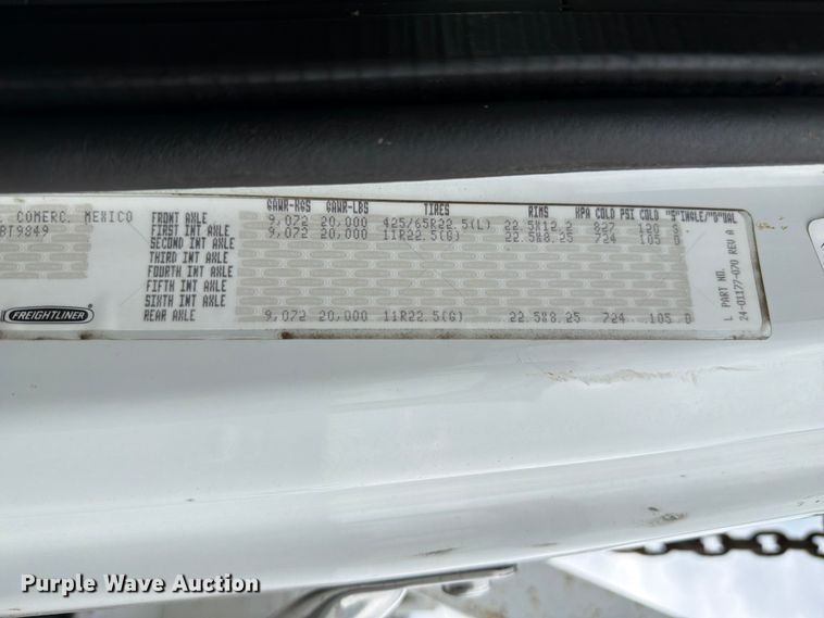 image for item EG9294 2012 Freightliner 114SD crane truck