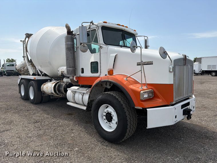 image for item EG9297 2007 Kenworth T800 ready mix truck