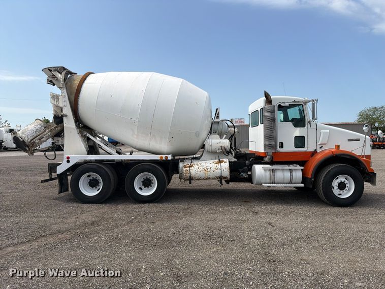 image for item EG9297 2007 Kenworth T800 ready mix truck