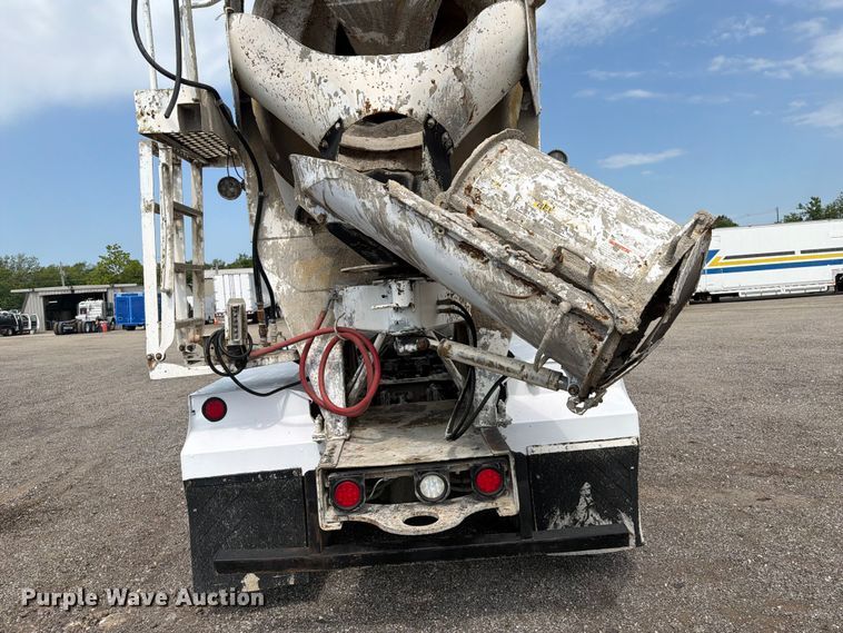image for item EG9297 2007 Kenworth T800 ready mix truck