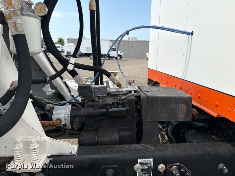 image for item EG9297 2007 Kenworth T800 ready mix truck