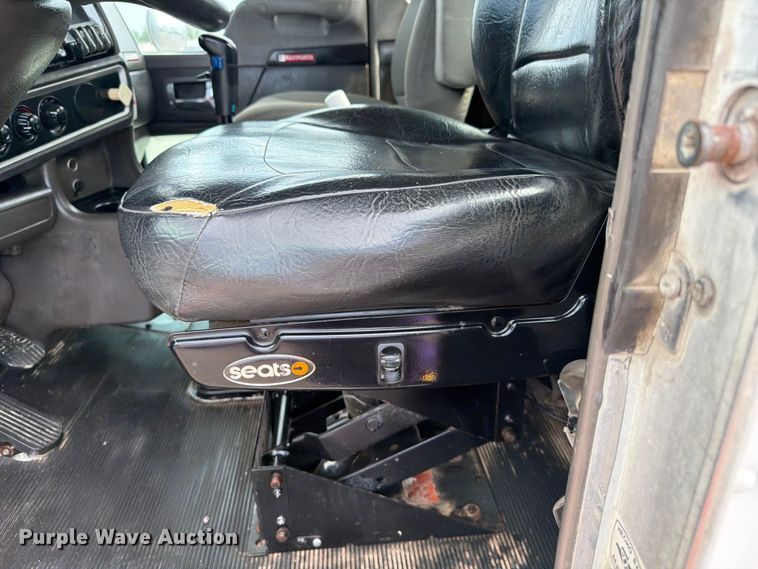 image for item EG9297 2007 Kenworth T800 ready mix truck