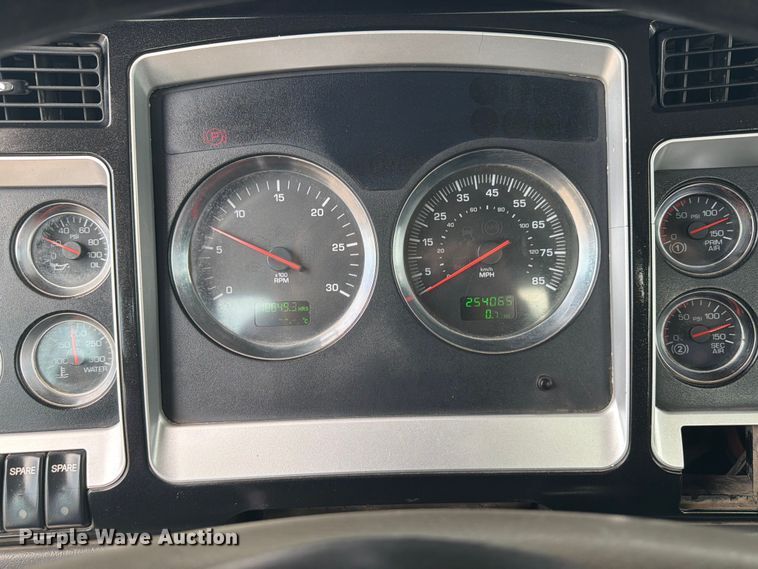 image for item EG9297 2007 Kenworth T800 ready mix truck